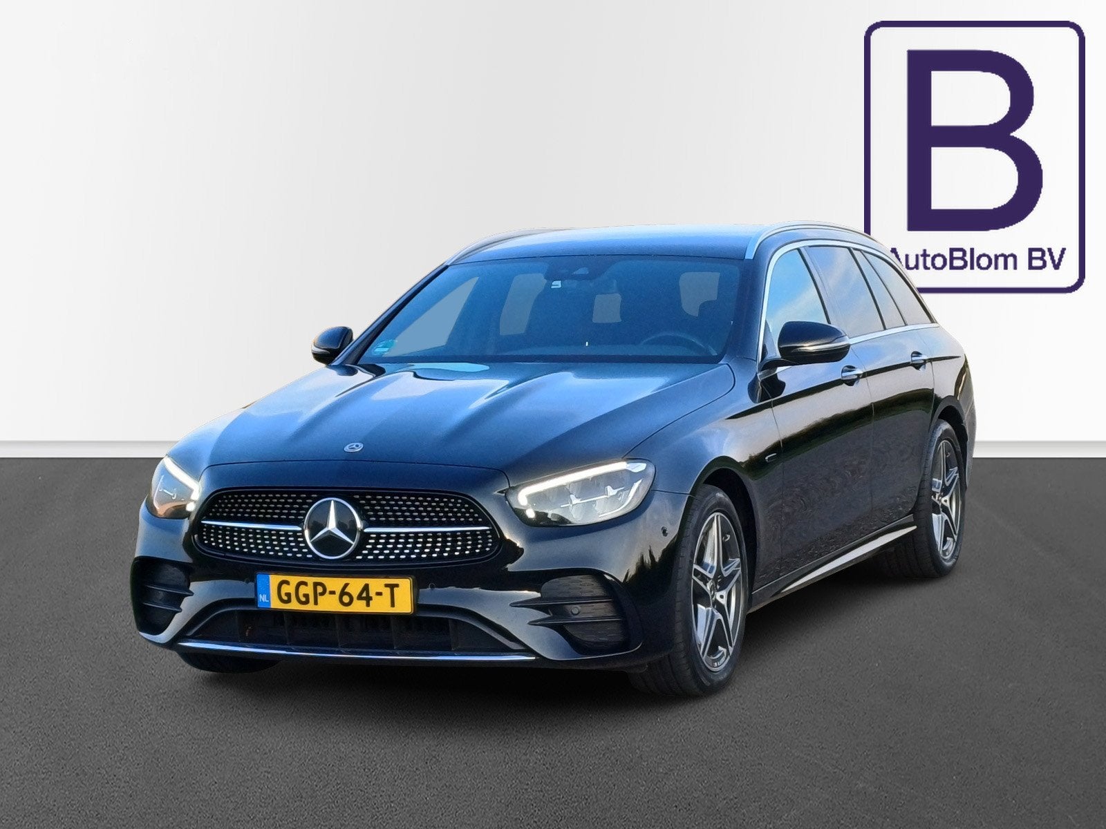 Mercedes-Benz E-Klasse Estate 300 e AMG Line /AMG Line/Prach, Auto's, Gebruikt, 4 cilinders, 320 pk, Overige brandstoffen