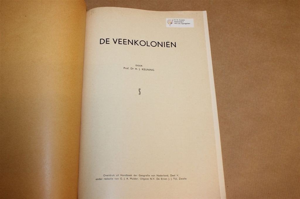 De Veenkoloniën — Schaarse Overdruk met Kaart 1955, Ophalen of Verzenden, Gelezen