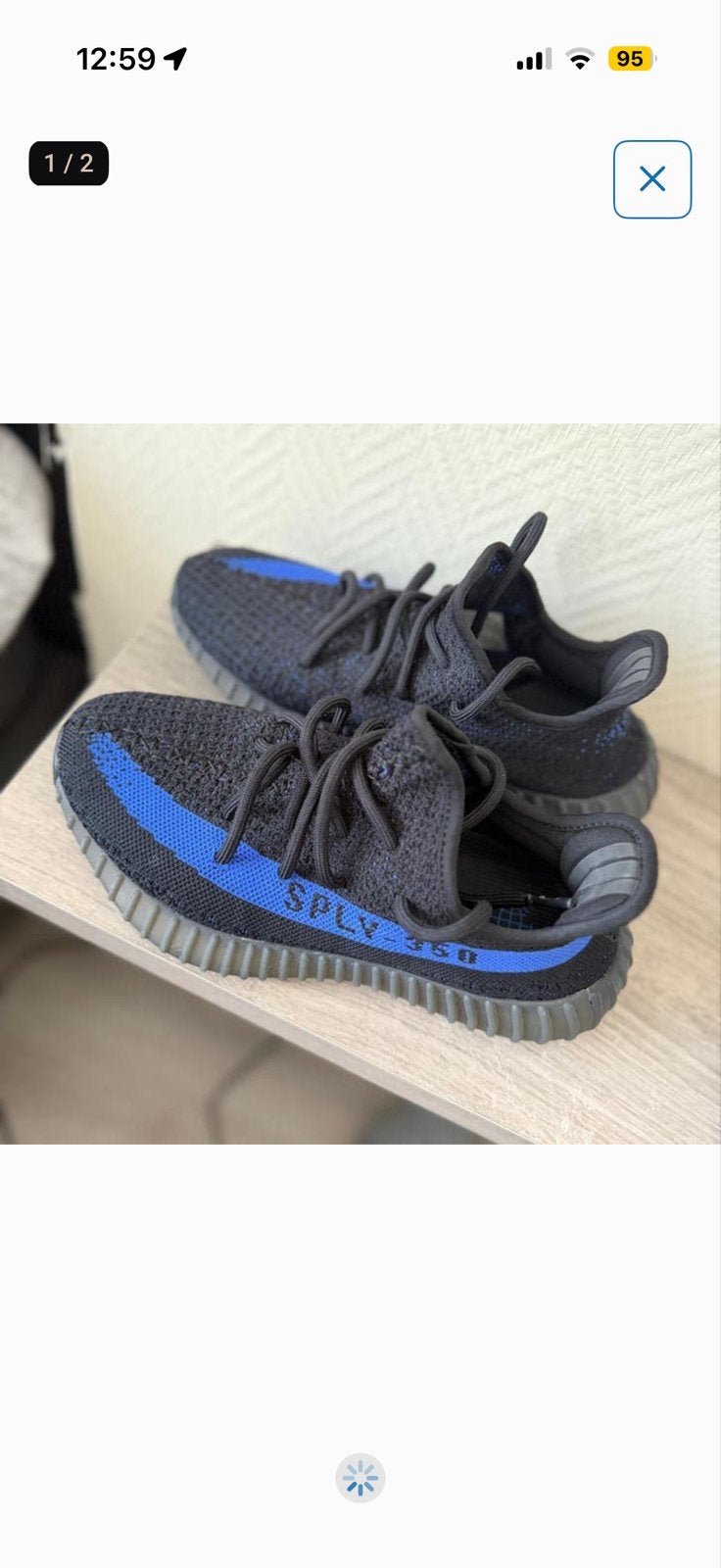 Adidas Yeezy Boost 350 V2 'Dazzling Blue', Ophalen, Gedragen, Zwart, Sneakers of Gympen
