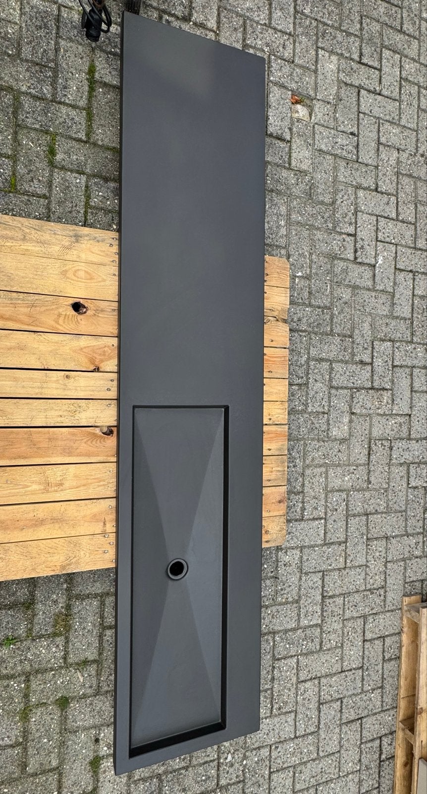 Nieuwe betonnen wastafel - 220x46x6 cm, Ophalen, Nieuw, Steen, Wastafel