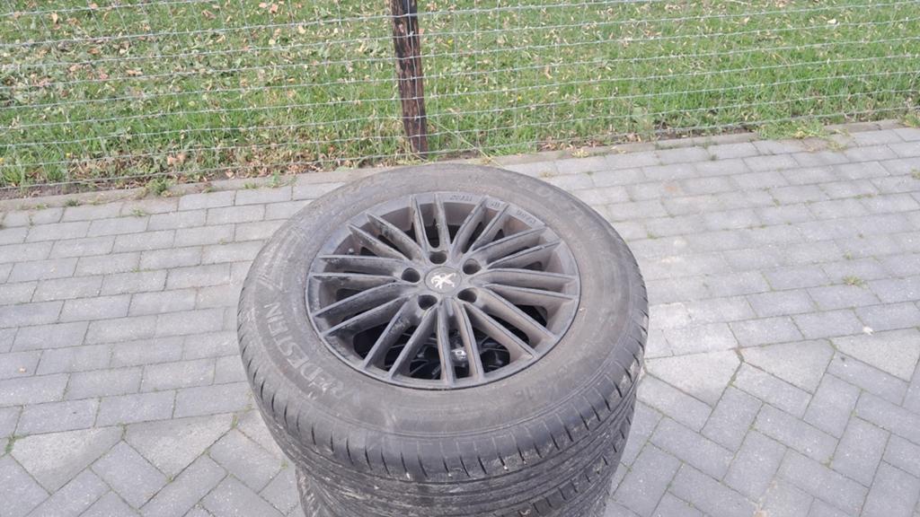 16 inch velgen zwart met zomerbanden 508 sw zonder beschadig, Velg(en), 16 inch, Zomerbanden, 205 mm