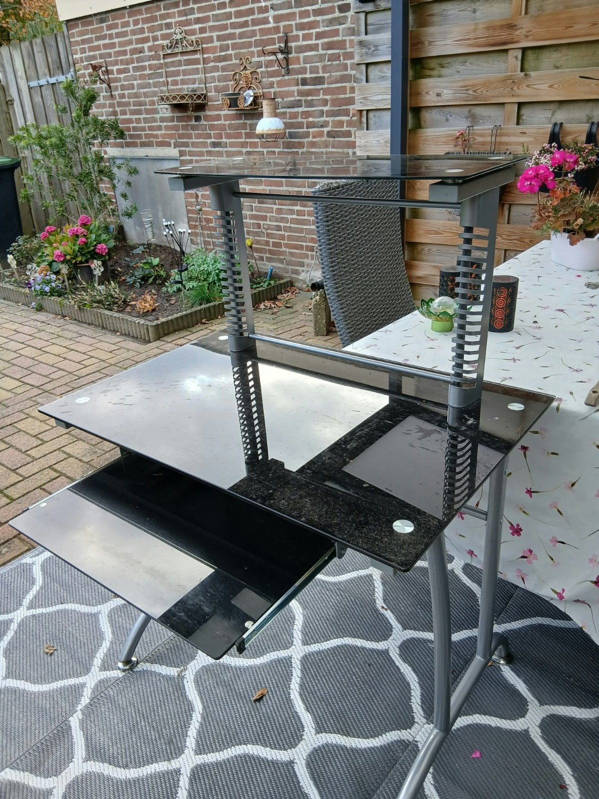 Computertafel met uitschuifbaar blad, Ophalen, Gebruikt, Glas, 40 tot 80 cm