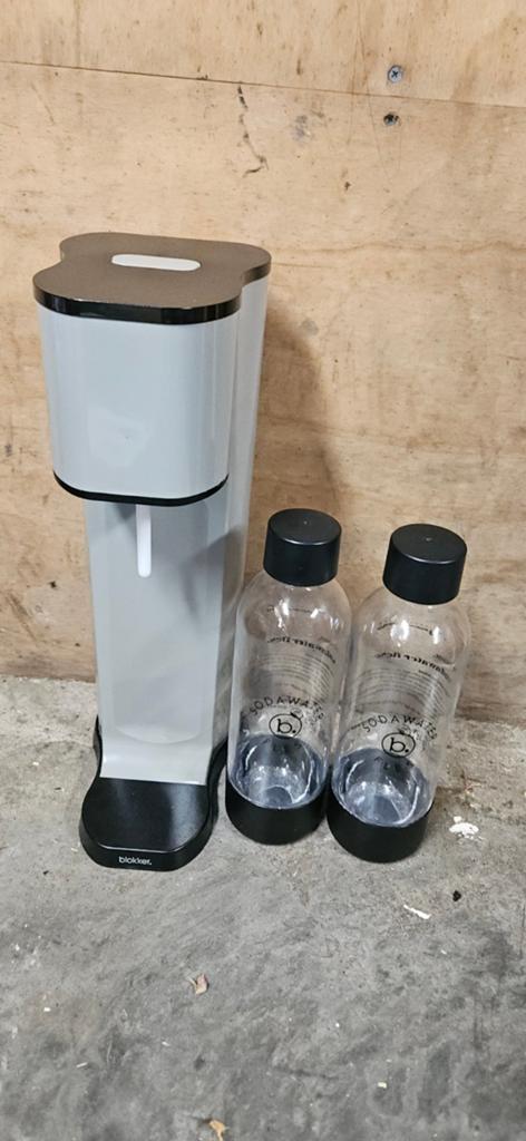 Sodawater machine Blokker met 2 flessen en een co2 patroon, Ophalen, Gebruikt