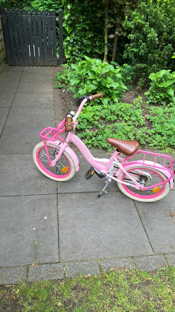 Roze kinderfiets Amigo 16 inch - Reflectoren nodig, Fietsen en Brommers, Ophalen, Gebruikt, Velgrem, 16 tot 20 inch