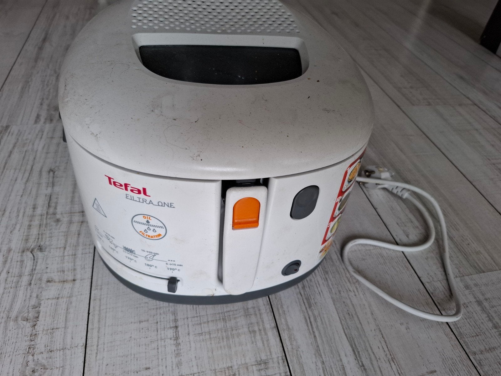 Tefal Filtra One Friteuse - Wit, Goede Staat, 2 tot 3 liter, Ophalen, Gebruikt, Uitneembare binnenpan