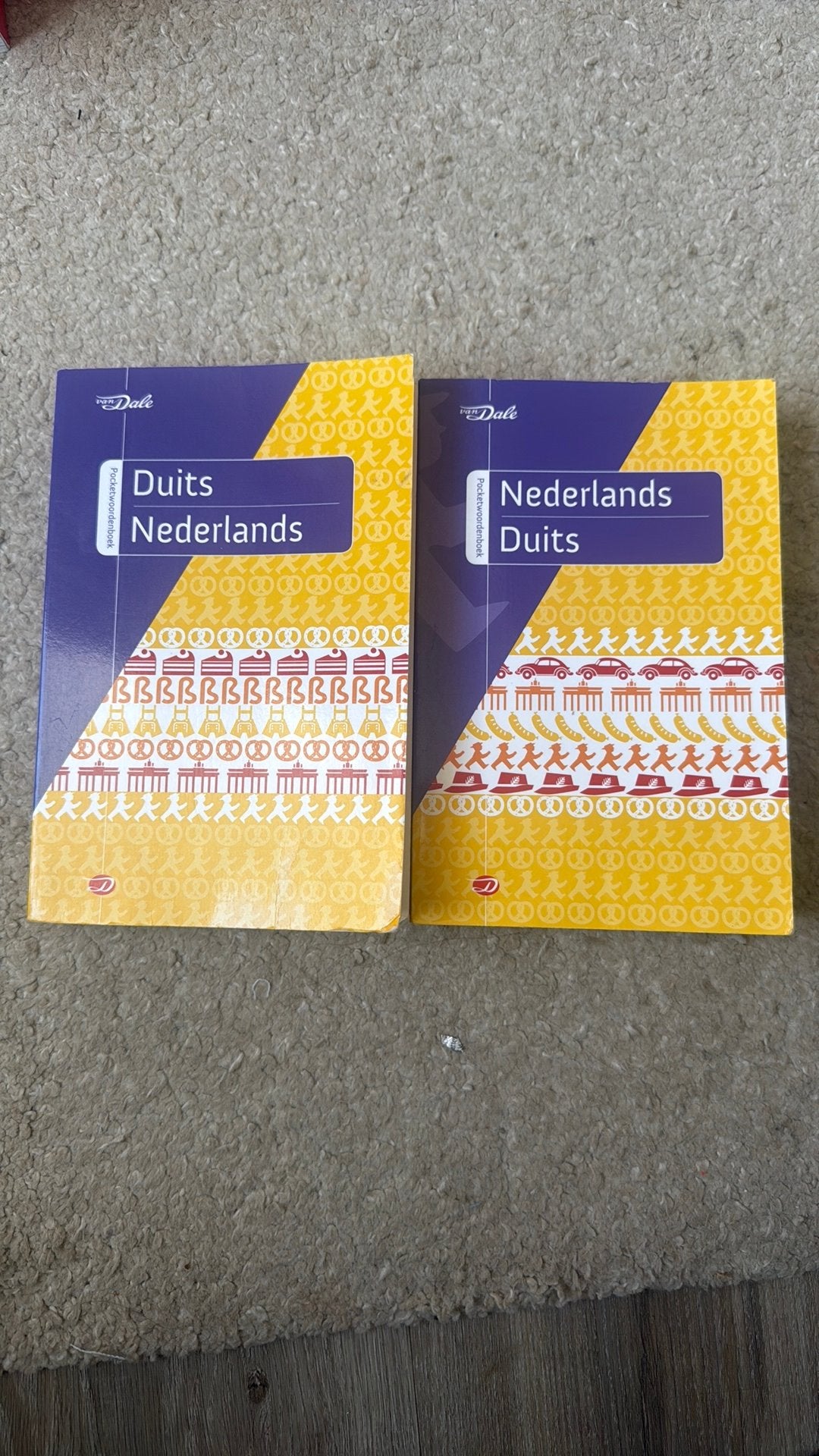 Van dale 2 Duitse Woordenboeken, Ophalen of Verzenden, Zo goed als nieuw, Van Dale, Duits