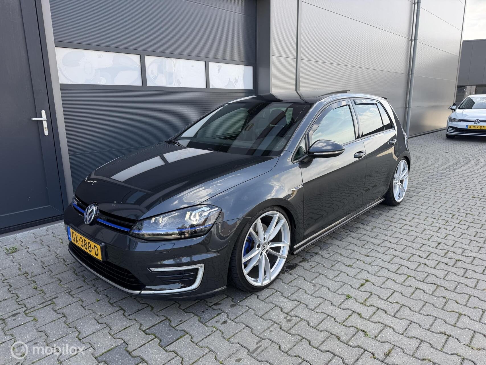 Volkswagen Golf 1.4 TSI GTE DSG|PANO|ADAPTIVE|KEYLESS|VOL, Auto's, Gebruikt, Euro 6, 4 cilinders, Zwart