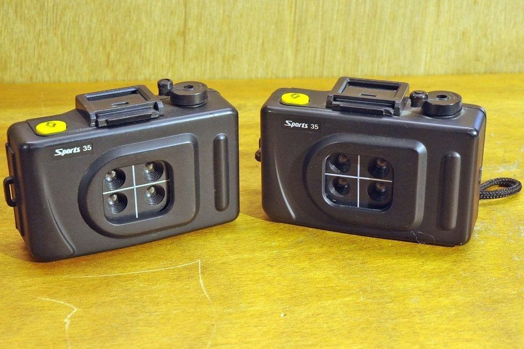Sports 35 2 stuks, Ophalen of Verzenden, Gebruikt, Compact, Overige Merken