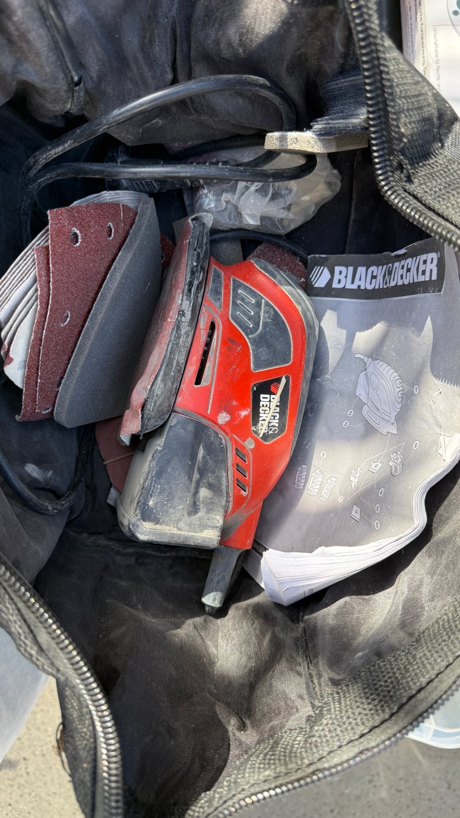 Black & Decker schuurmachine met accessoires, Ophalen, Gebruikt, Minder dan 600 watt, Vlakschuurmachine