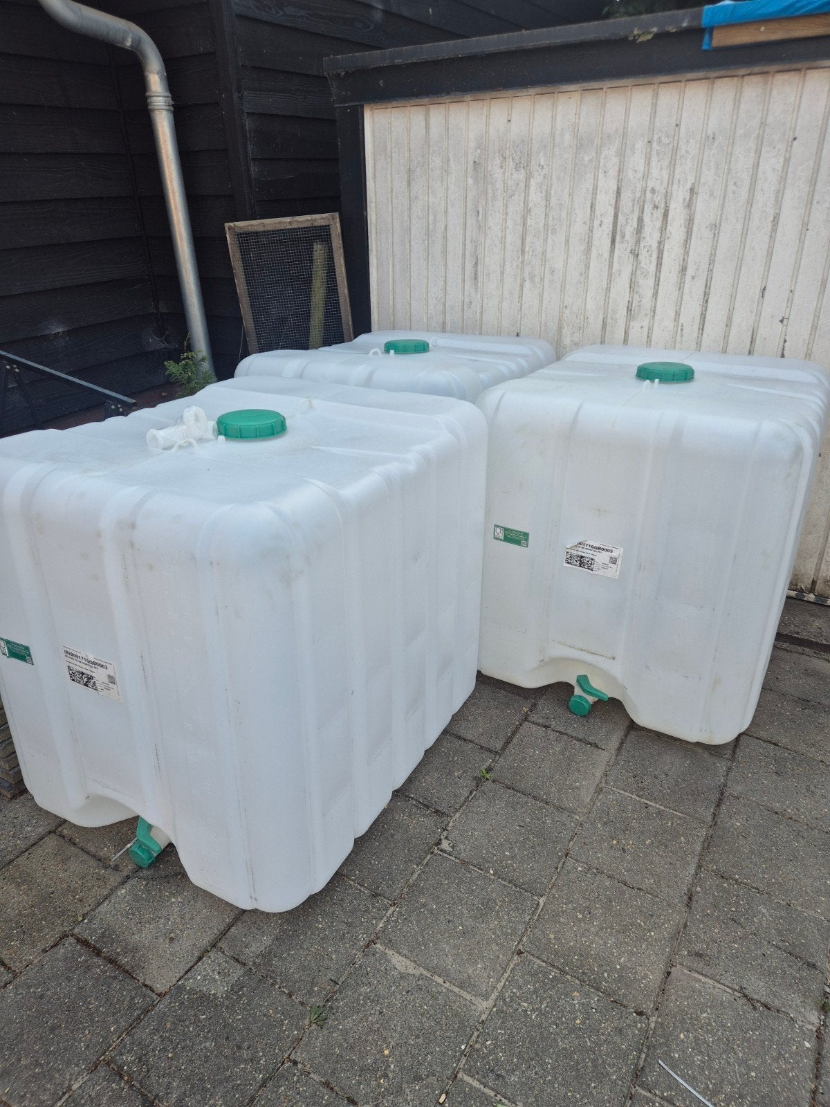 Ibc blazen  5 euro per stuk 1000 liter zelf uitspoelen nog, Tuin en Terras, 150 liter of meer, Ophalen of Verzenden