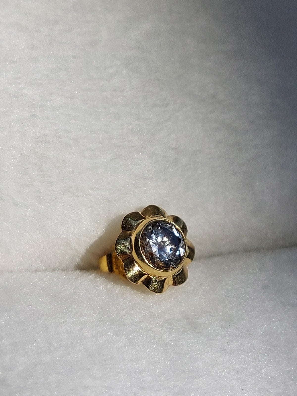 Gouden Oorbel, Sieraden, Tassen en Uiterlijk, Verzenden, Zo goed als nieuw, Goud, Goud