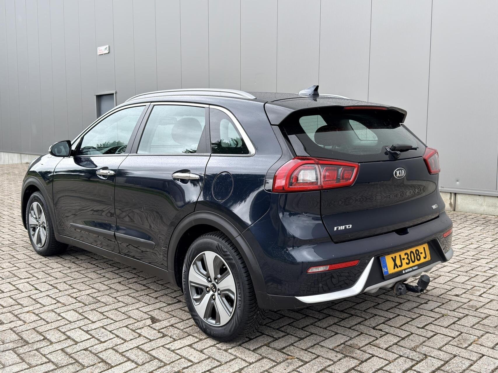 Kia Niro 1.6 GDi Hybrid ExecutiveLine 1e eig|Carplay|Trekhaa, Gebruikt, Met garantie (alle), Blauw, 1390 kg