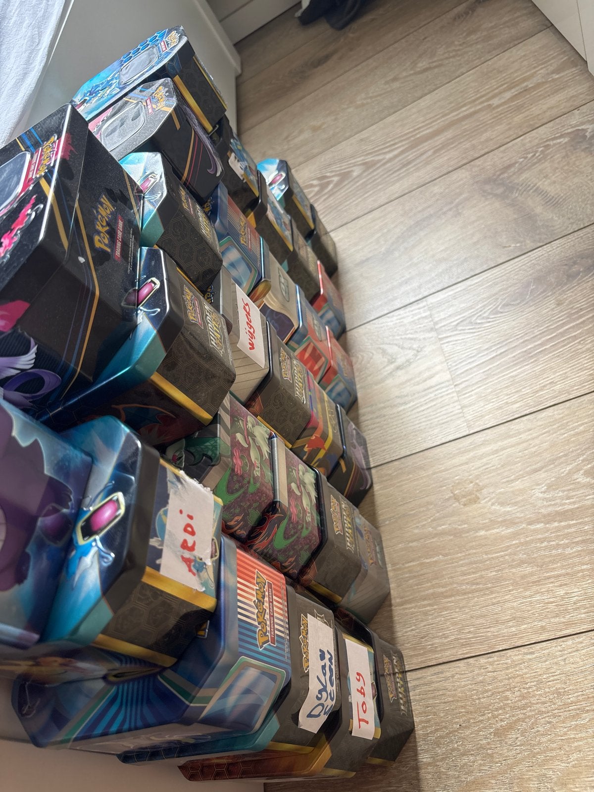 Pokemon blikken 20 stuks, Hobby en Vrije tijd, Verzamelkaartspellen | Pokémon, Ophalen, Gebruikt, Overige typen