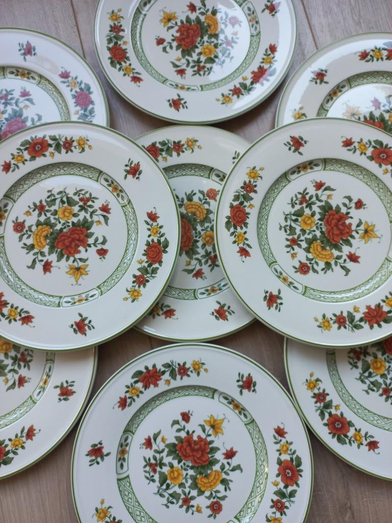 9x Summerday Villeroy en Boch 21.5 cm, Ophalen of Verzenden, Zo goed als nieuw, Bord(en), Overige stijlen