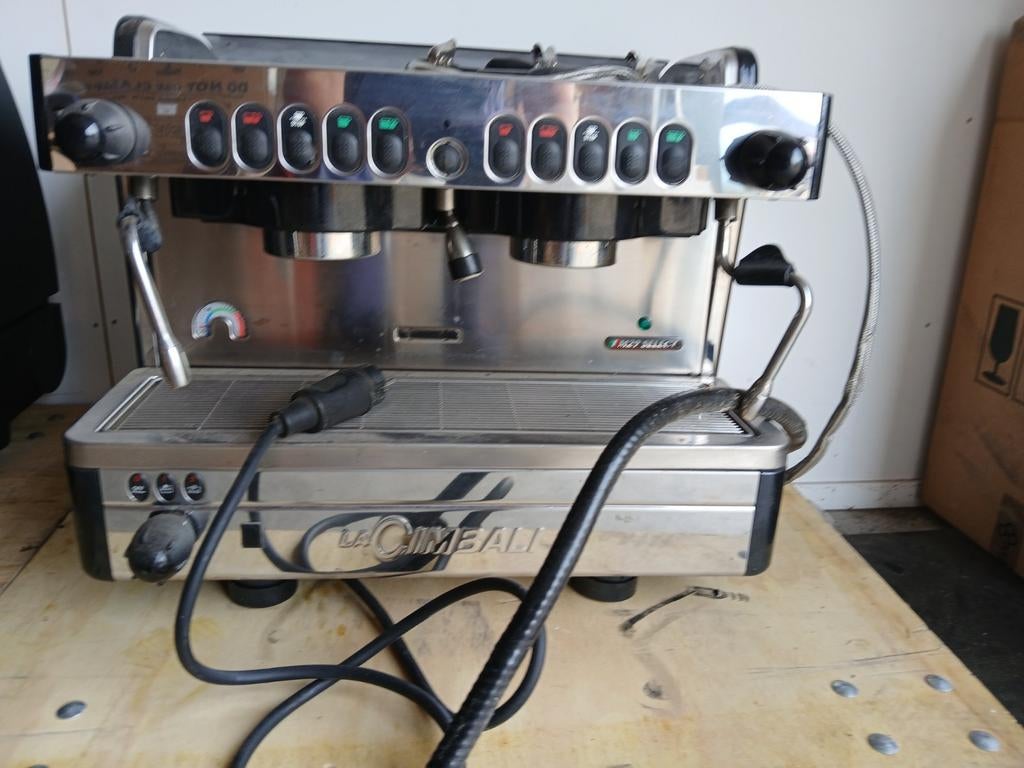 La Cimbali M29 Espresso Machine - Gebruikt, Stoompijpje, Gebruikt, Espresso apparaat, 10 kopjes of meer
