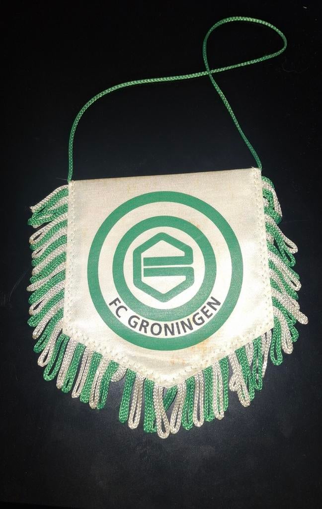 Gesigneerd FC Groningen vaantje - Luciano Valente, Verzamelen, Sportartikelen en Voetbal, Verzenden, Shirt