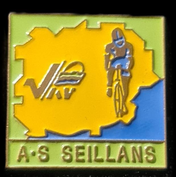 A.S. Seillans wielren pin, Verzamelen, Speldjes, Pins en Buttons, Verzenden, Nieuw, Speldje of Pin