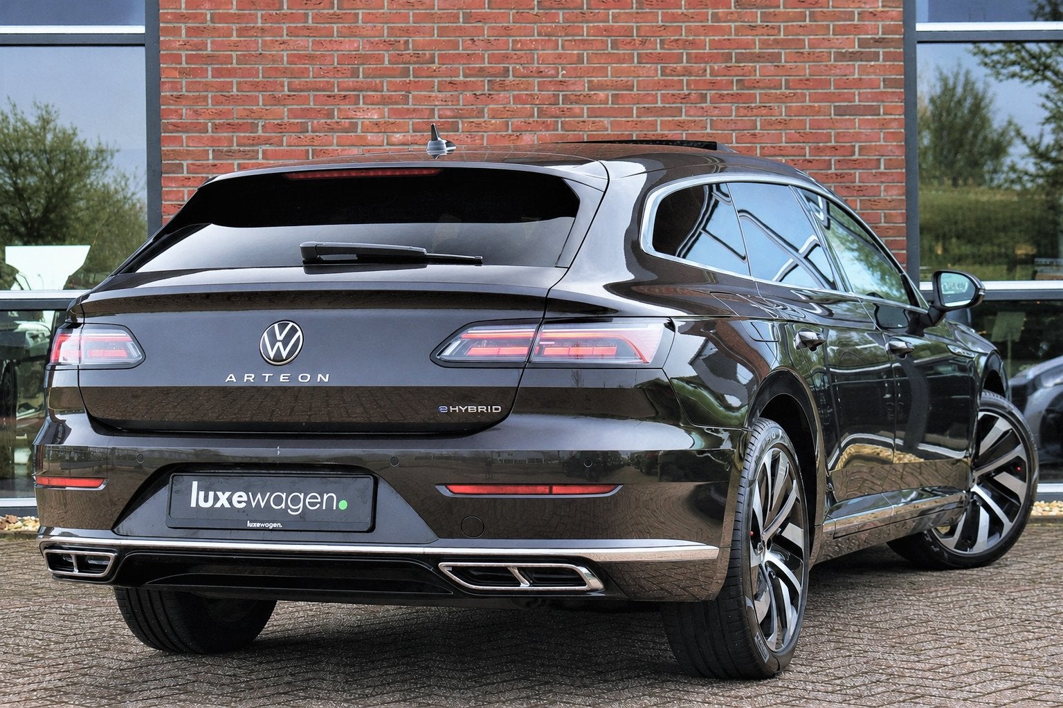 Volkswagen Arteon Shooting Brake 1.4 TSI eHybrid R-Line Pano, 12 maanden, Arteon, Gebruikt, Zwart