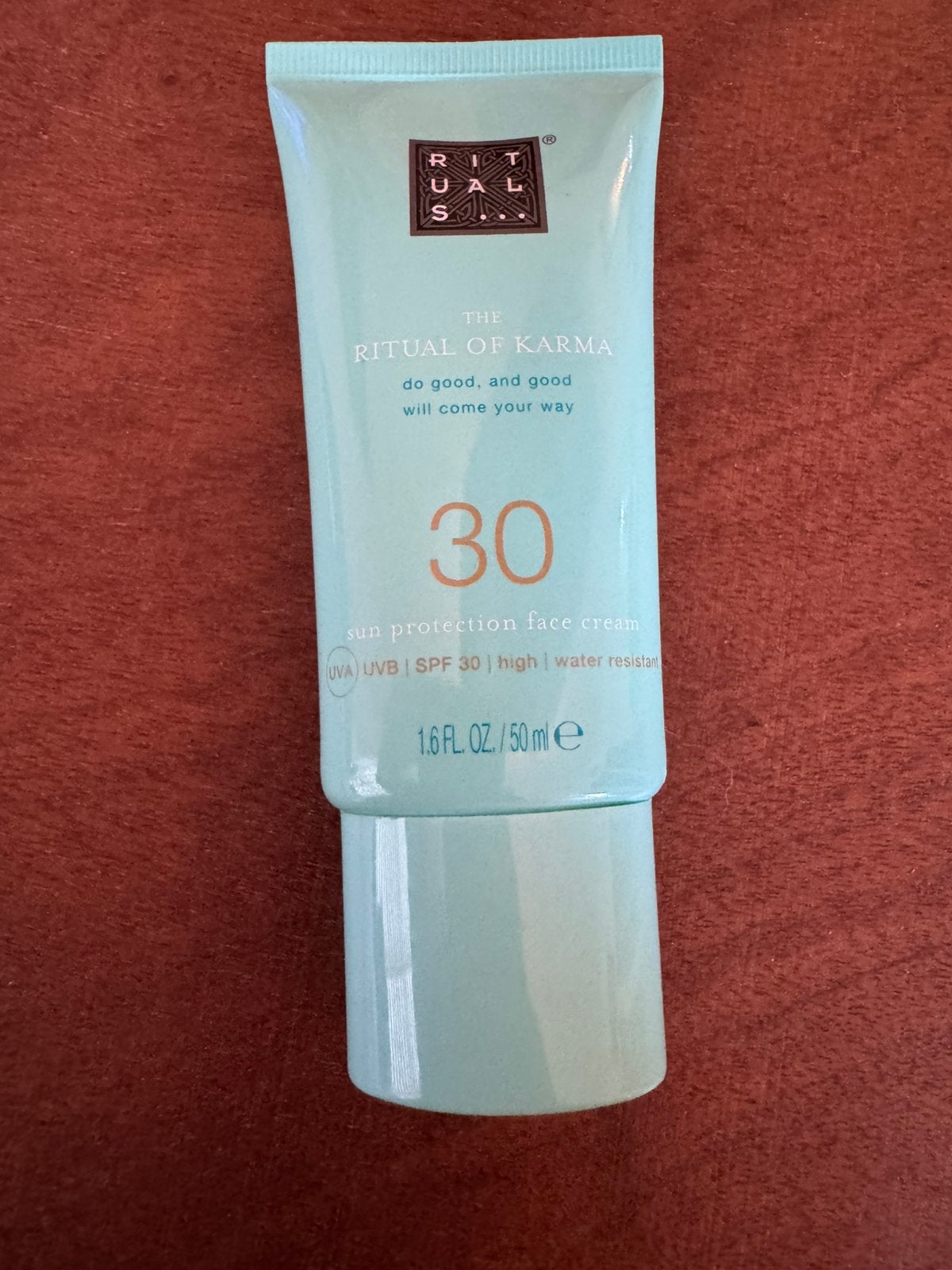 Rituals ~ The ritual of Karma sun protection (NIEUW), Ophalen of Verzenden, Zo goed als nieuw, Gehele gezicht