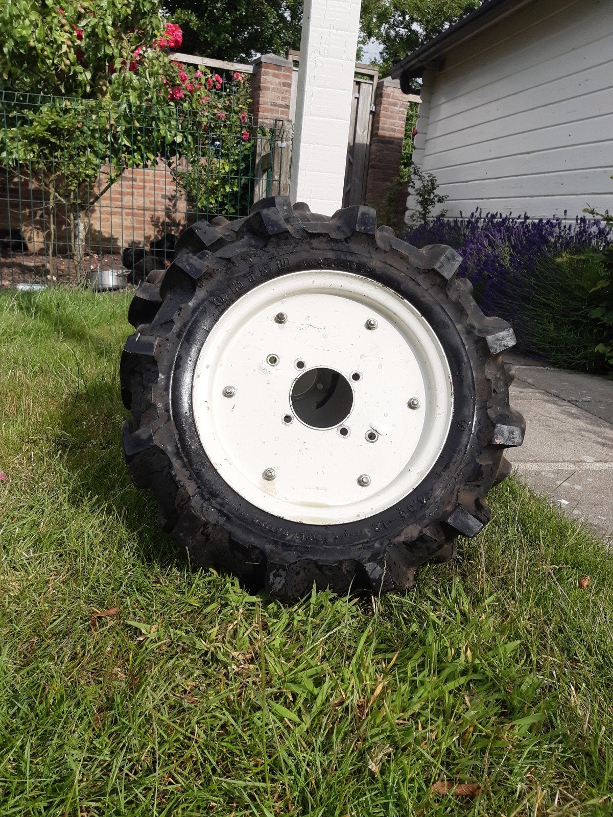 Nette Honda wielen voor tuinfrees, Tuin en Terras, Hand-tuingereedschap, Ophalen of Verzenden