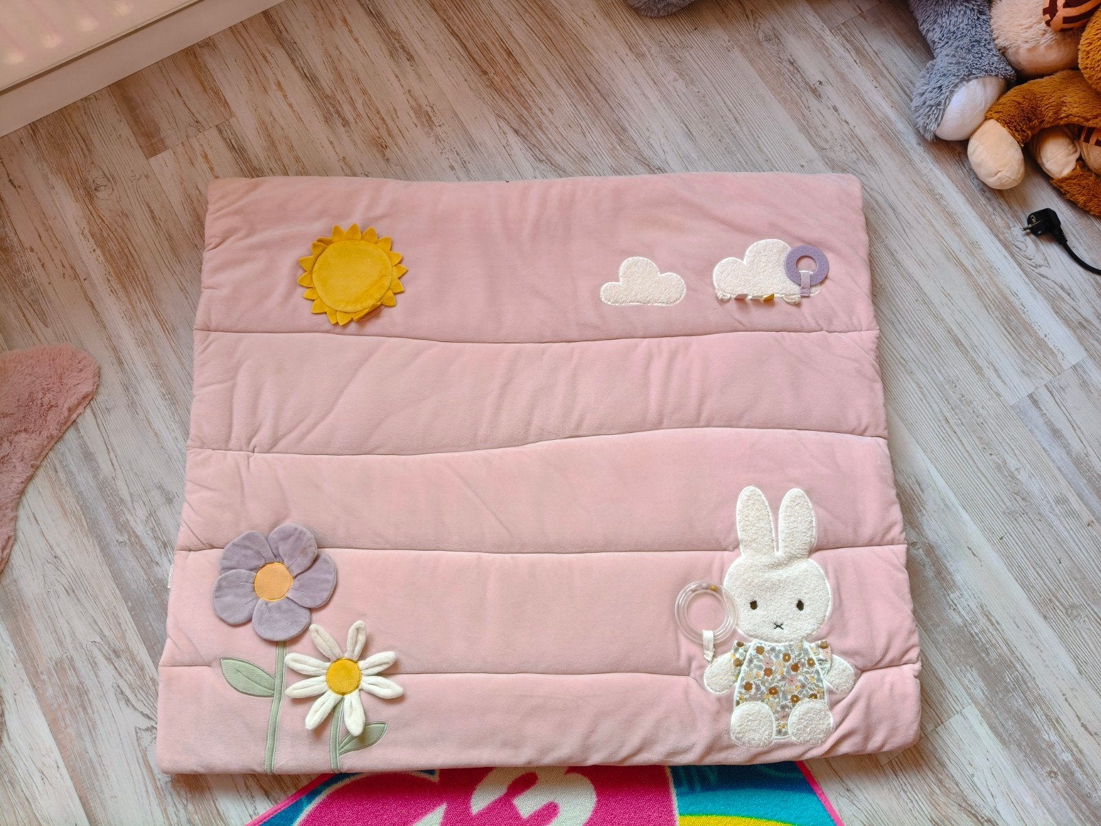 Roze baby speelkleed van nijntje, Ophalen, Zo goed als nieuw