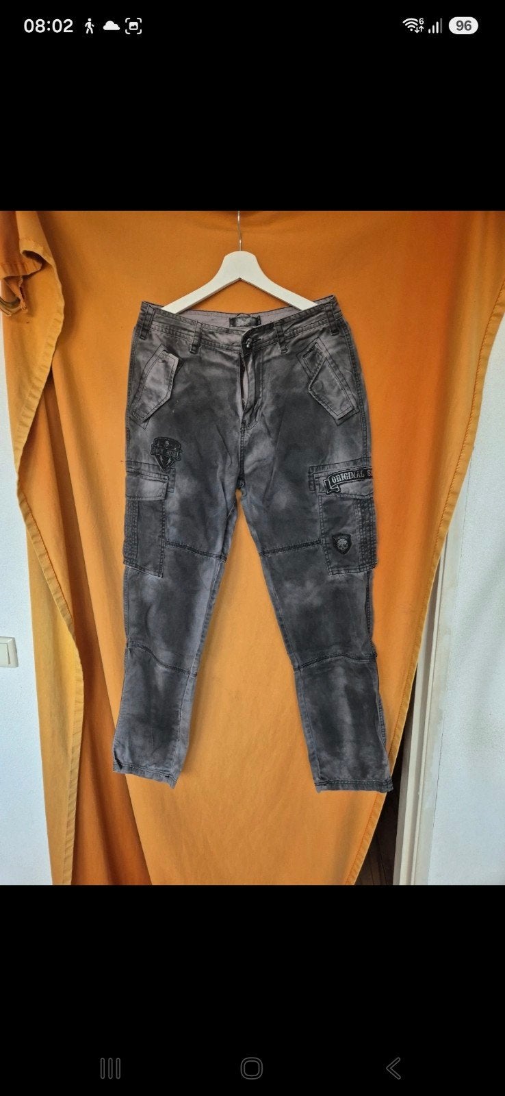 Grijze cargo broek met schedelknop, Onbekend, Overige maten, Ophalen of Verzenden, Grijs