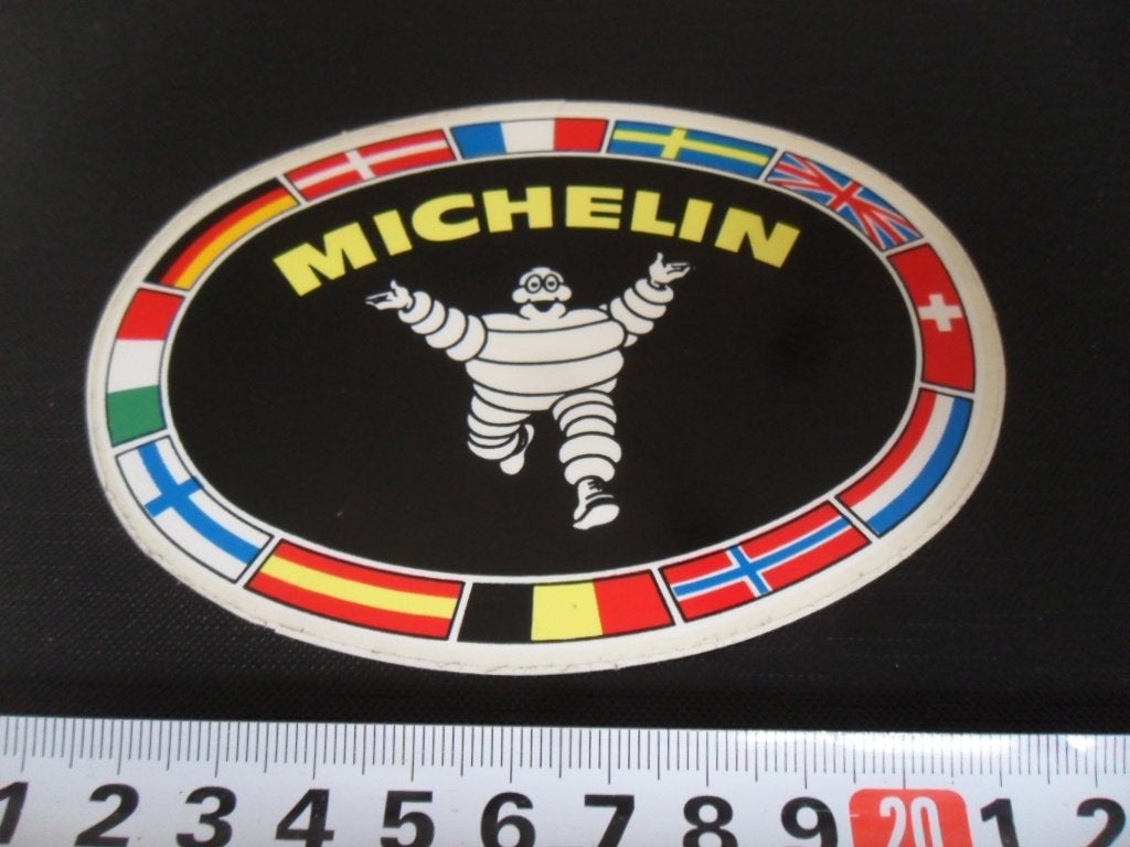sticker MICHELIN autobanden mannetje vlaggen europa *, Ophalen of Verzenden, Zo goed als nieuw
