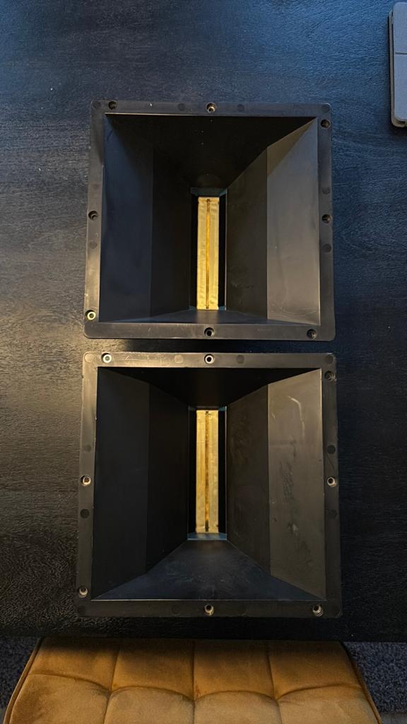 Stage Accompany SA 8535 ribbons met hoorn, Audio, Tv en Foto, Luidsprekers, Ophalen of Verzenden, 120 watt of meer, Front, Rear of Stereo speakers
