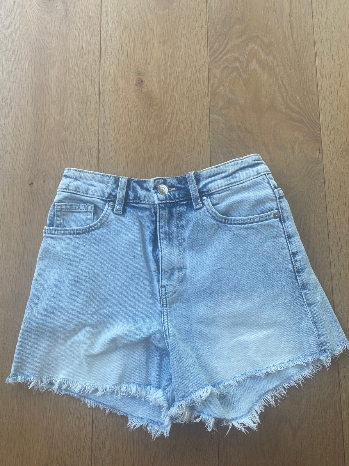 Korte broeke dames Divided H&M maat 34, Ophalen, Divided, Blauw, Zo goed als nieuw