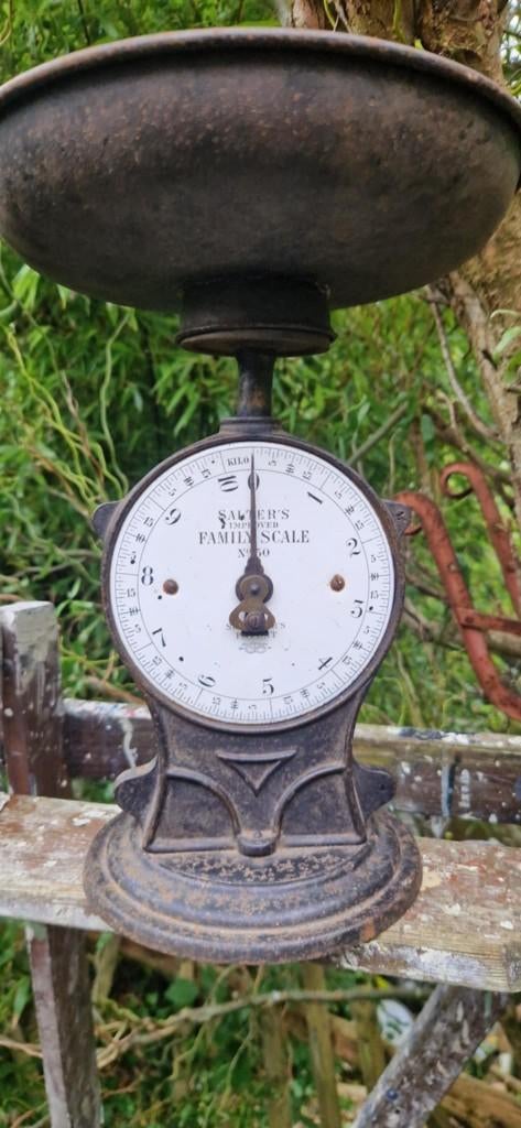 Gietijzeren weegschaal (midden vorige eeuw) (brocante), Witgoed en Apparatuur, Weegschalen, Gebruikt, Winkelweegschaal, Ophalen of Verzenden