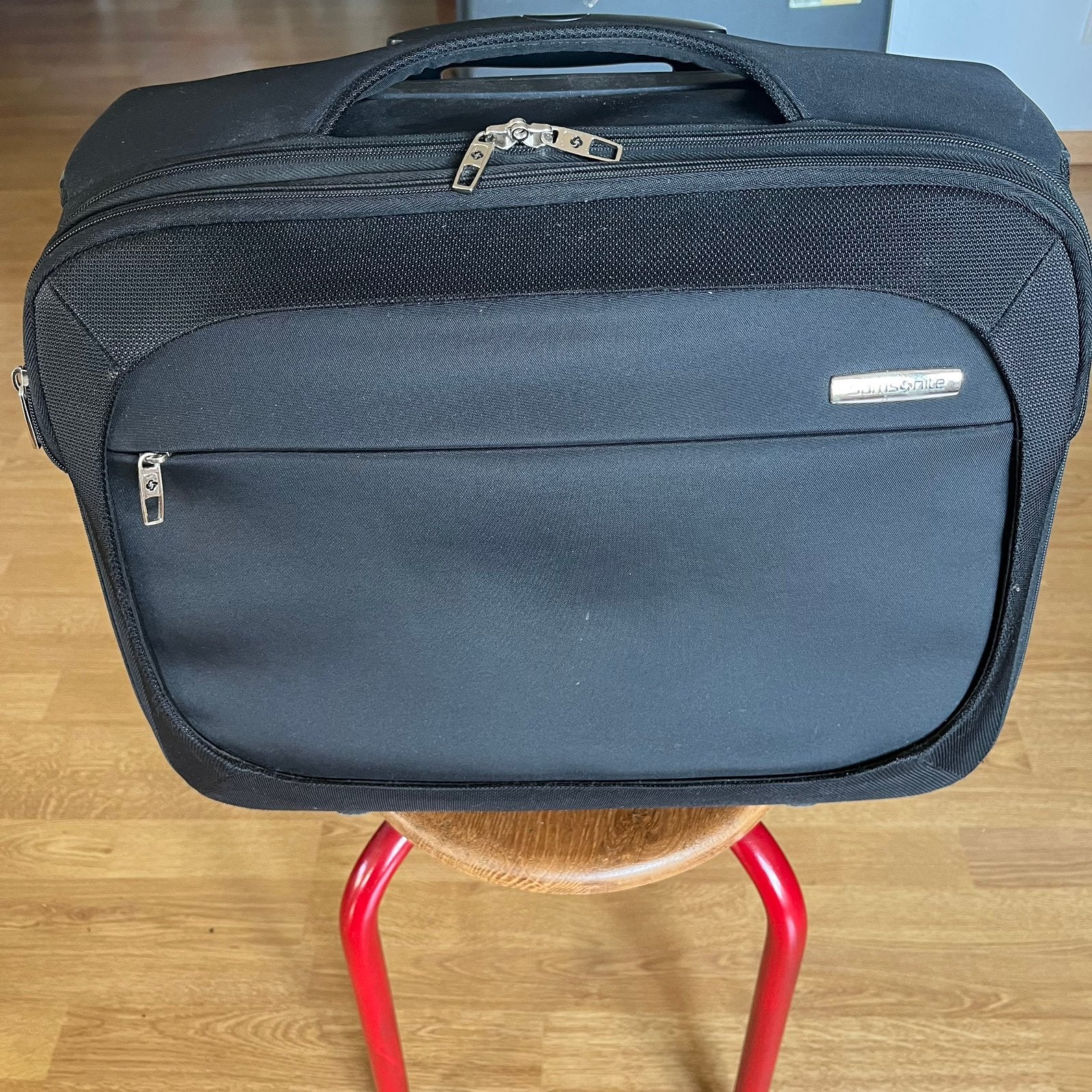 Samsonite attaché case, Ophalen, 17 inch of meer, Zo goed als nieuw, Trolleytas