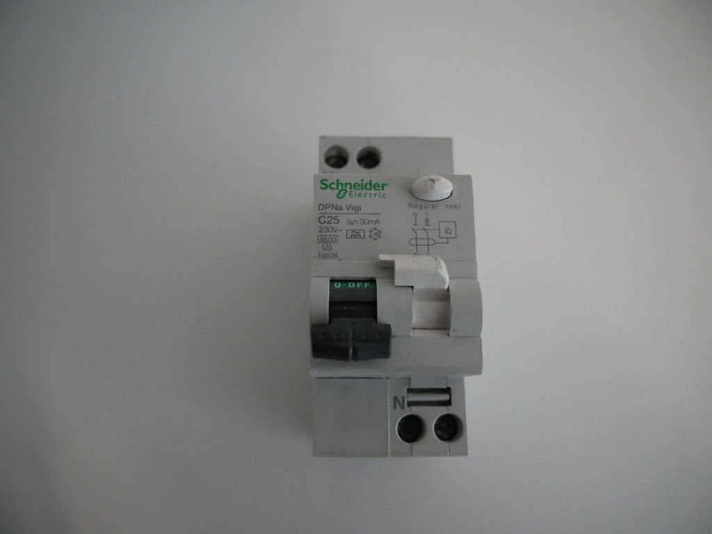 Schneider DPNa-vigi-C25 30Ma, Ophalen of Verzenden, Gebruikt