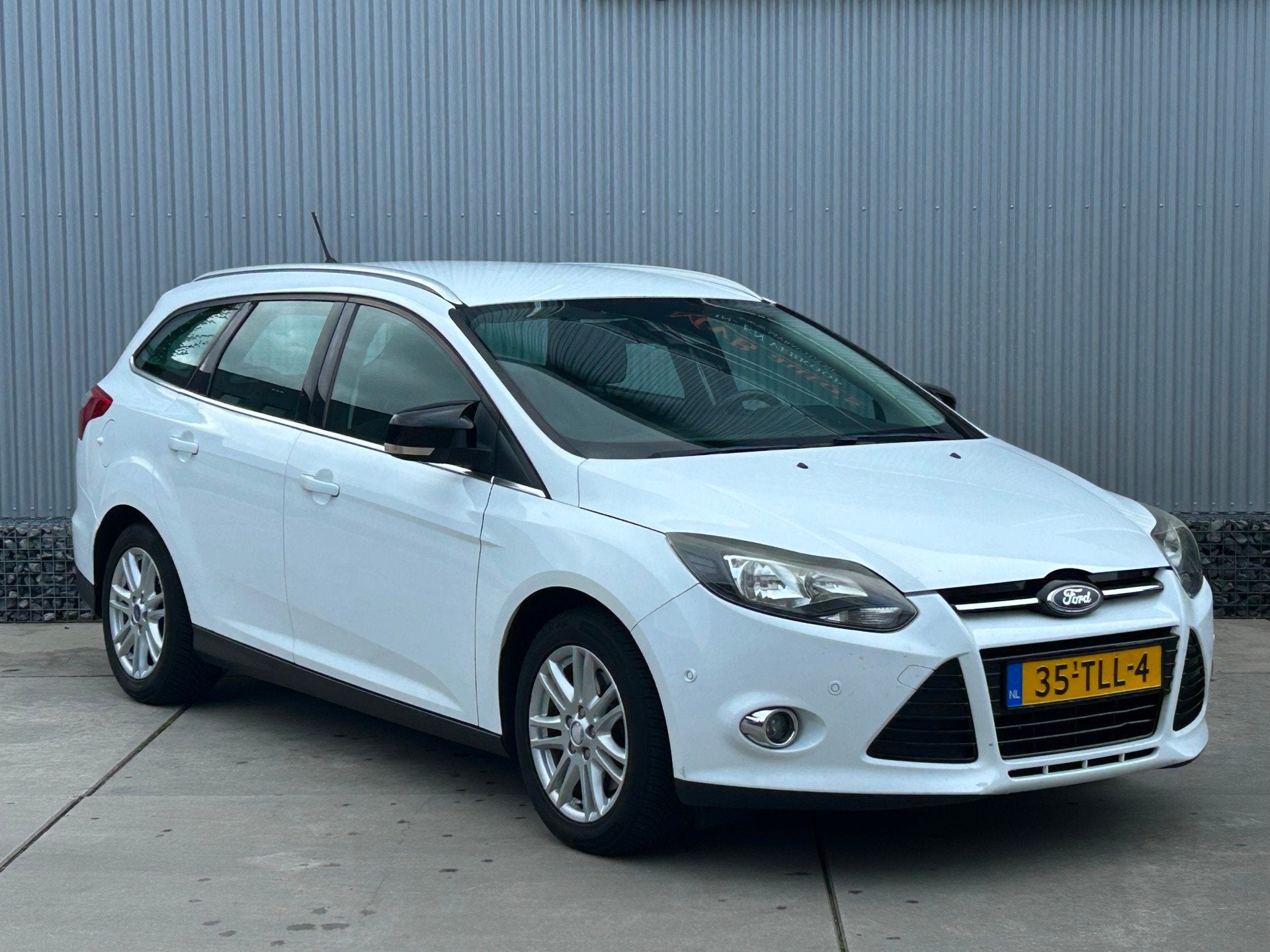 Ford Focus Wagon 1.6 TI-VCT Titanium, Navi, Clima, Cruise, Z, Auto's, Gebruikt, Zwart, 4 cilinders, Wit