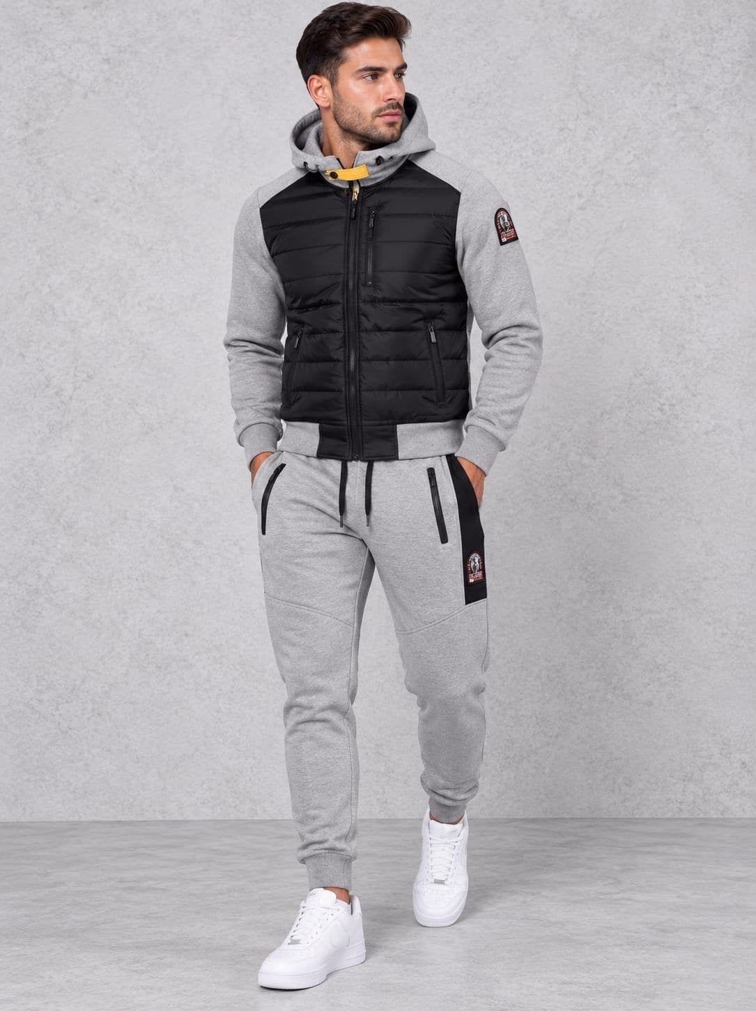 Parajumpers Under Armour On Cloud Moncler Stone, Kleding | Heren, Ophalen of Verzenden, Nieuw