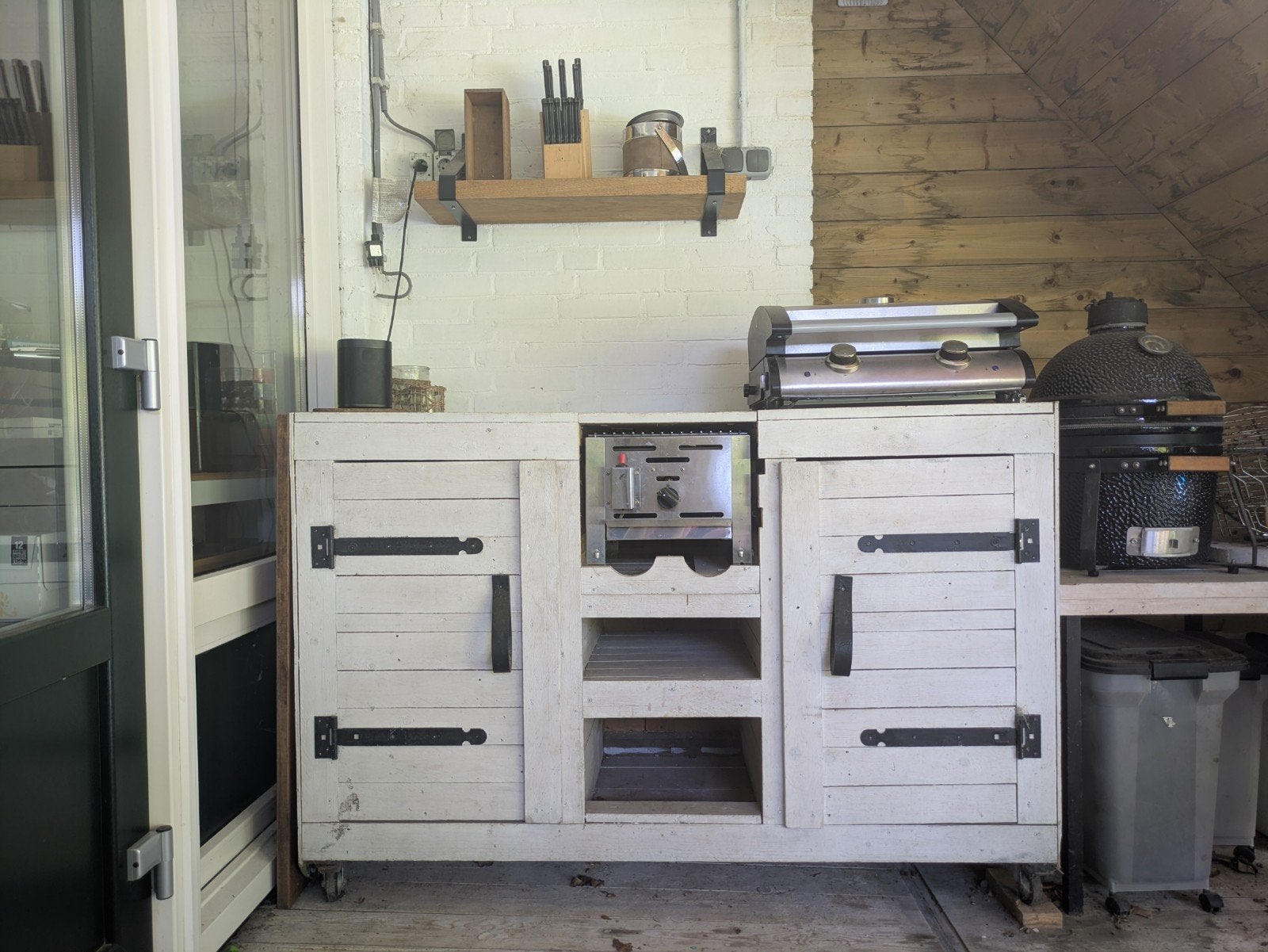 Houten buitenkeuken, Ophalen, Gebruikt, Vrijstaand