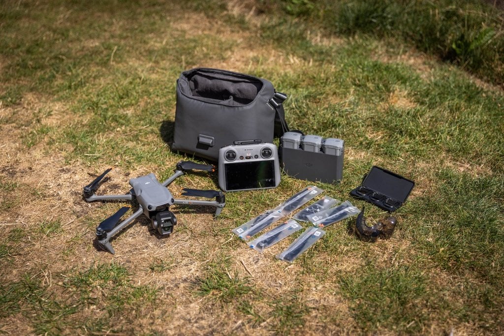 DJI Air 3S Fly more combo, Audio, Tv en Foto, Drones, 30 tot 45 minuten, Zo goed als nieuw, DJI, Professionele drone