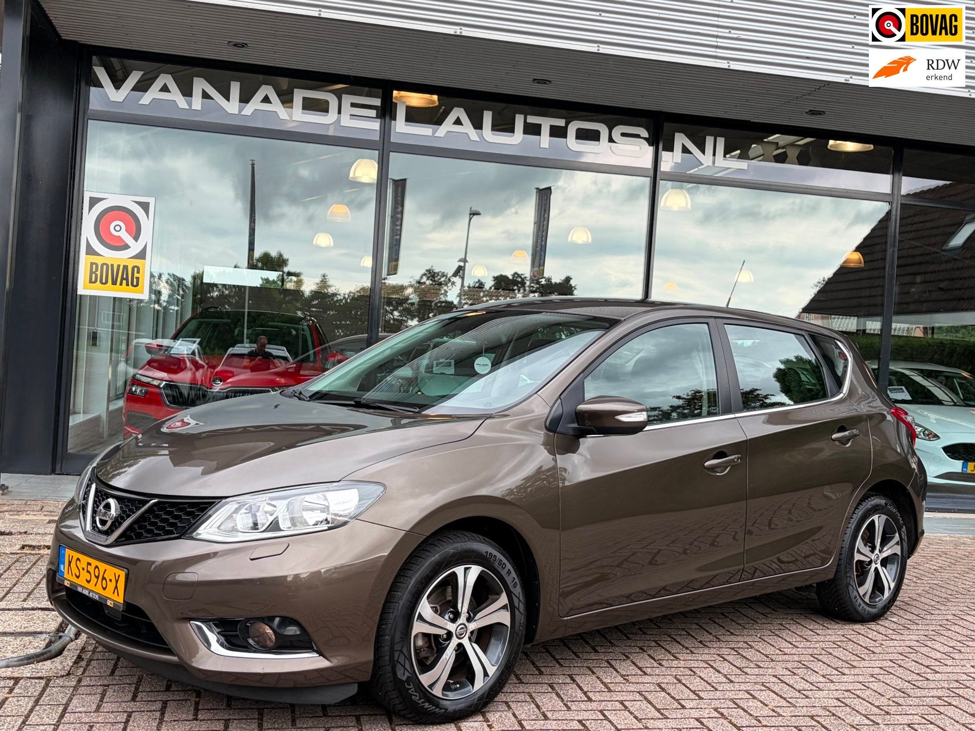 Nissan Pulsar 1.2 DIG-T Connect Edition Navi Clima Cruise Ca, Voorwielaandrijving, Stof, Zwart, 4 cilinders
