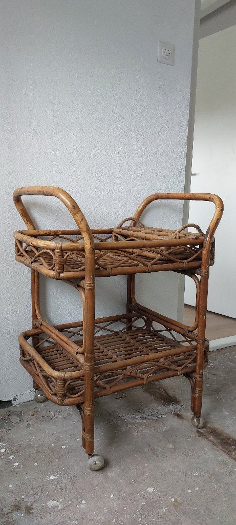 Vintage rotan serveerwagen / theewagen op wieltjes, Ophalen of Verzenden, Huis en Inrichting