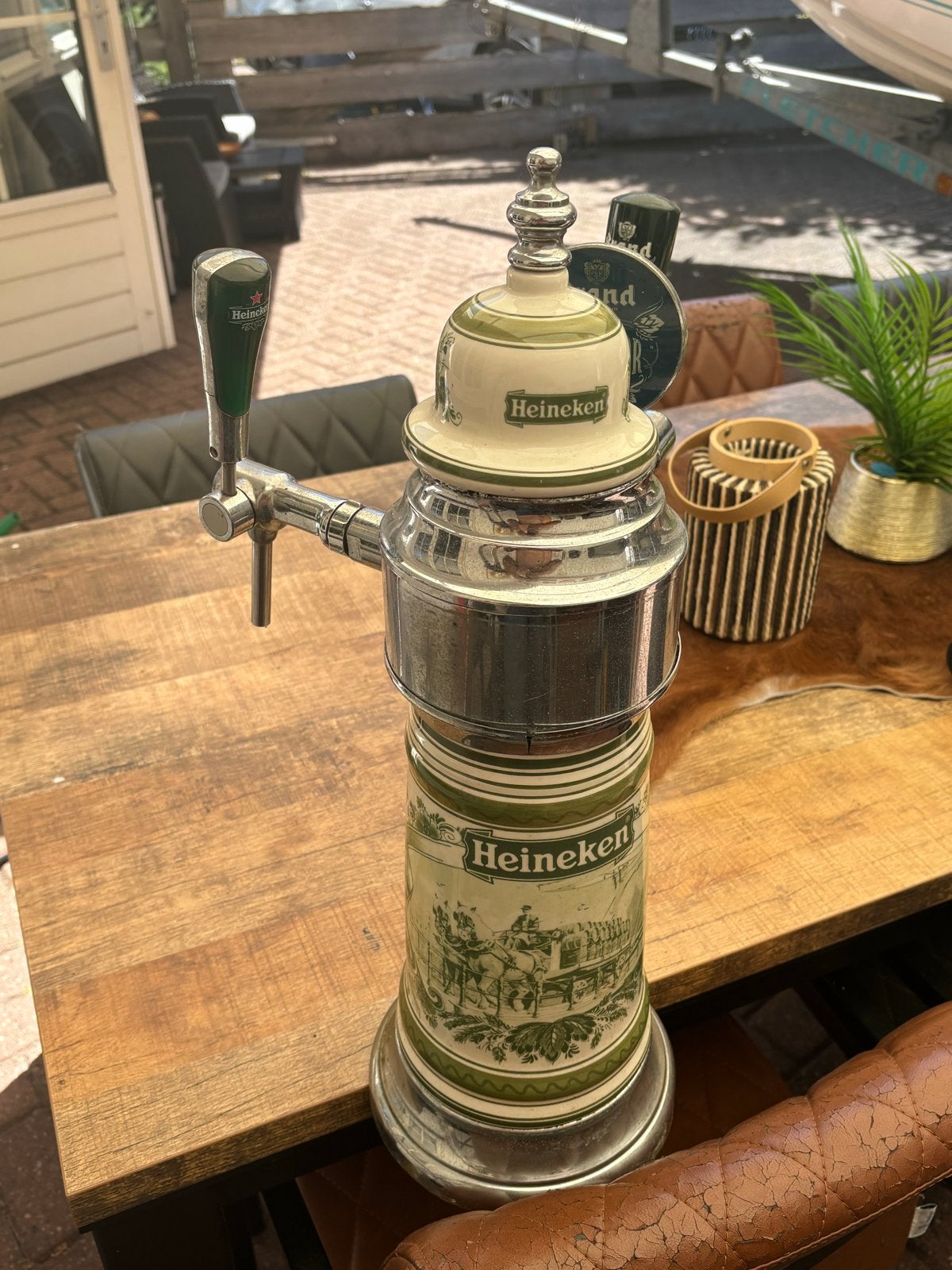 Heineken biertap met Brand en Heineken Imperator logo, Ophalen