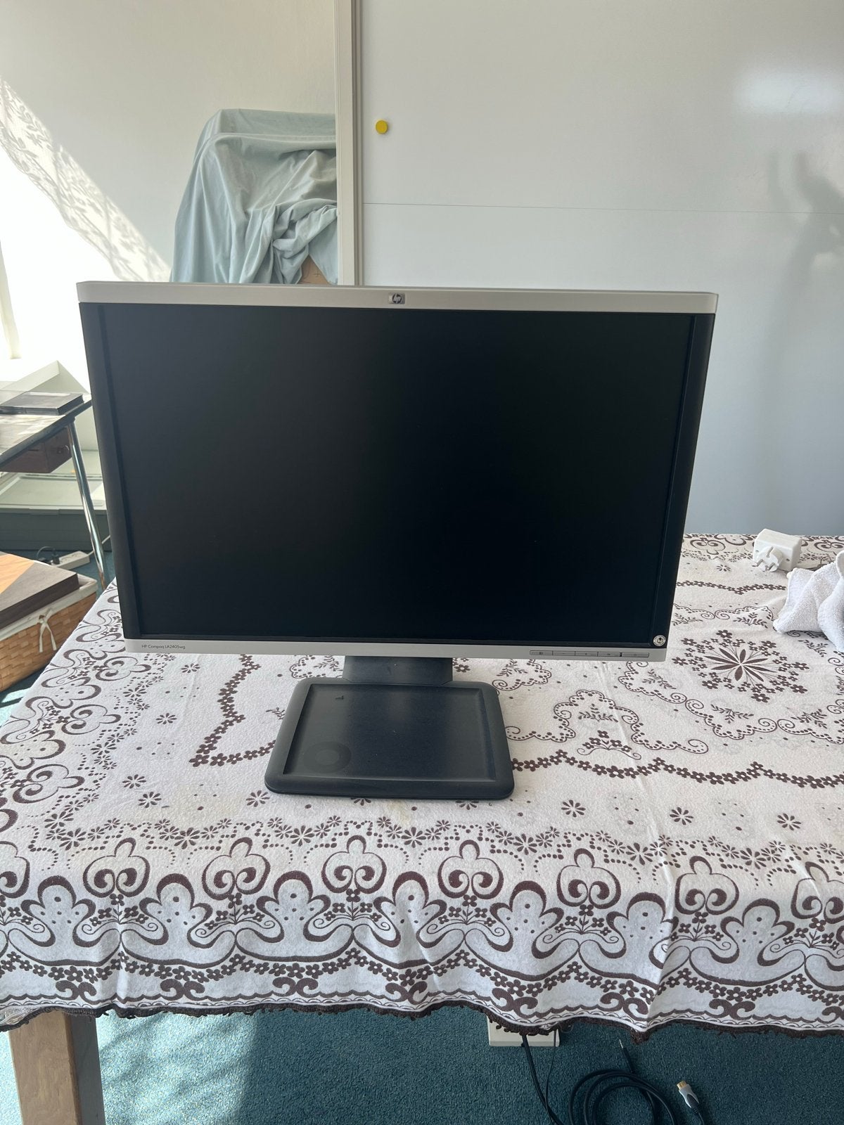 HP LA2405wg Monitor - 24 inch Full HD, Computers en Software, Monitoren, Ophalen, Gebruikt, In hoogte verstelbaar, Full HD