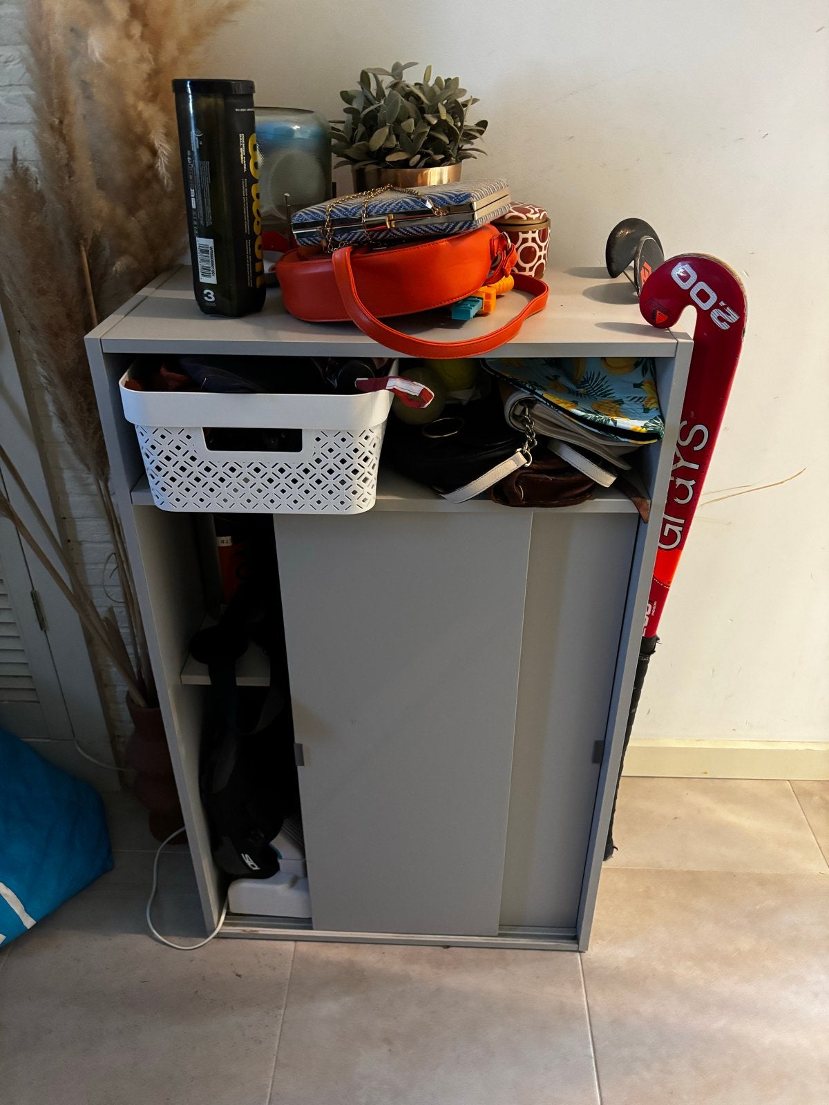 Grijs Ikea kastje met schuifdeuren, Huis en Inrichting, Ophalen, Gebruikt