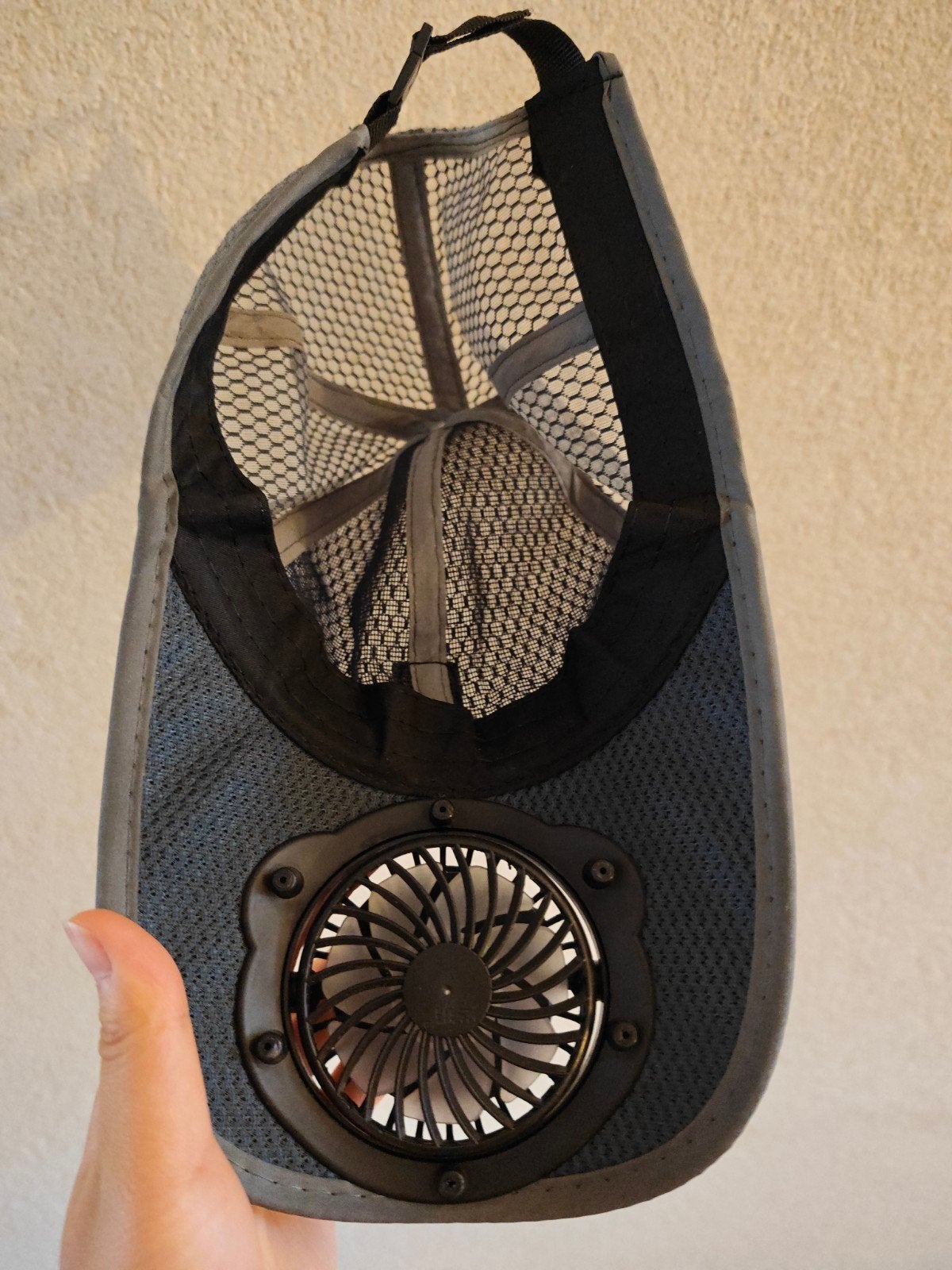 Pet met ingebouwde ventilator - ideaal voor warme dagen, Kleding | Heren, Nieuw, Pet, No Brand, One size fits all