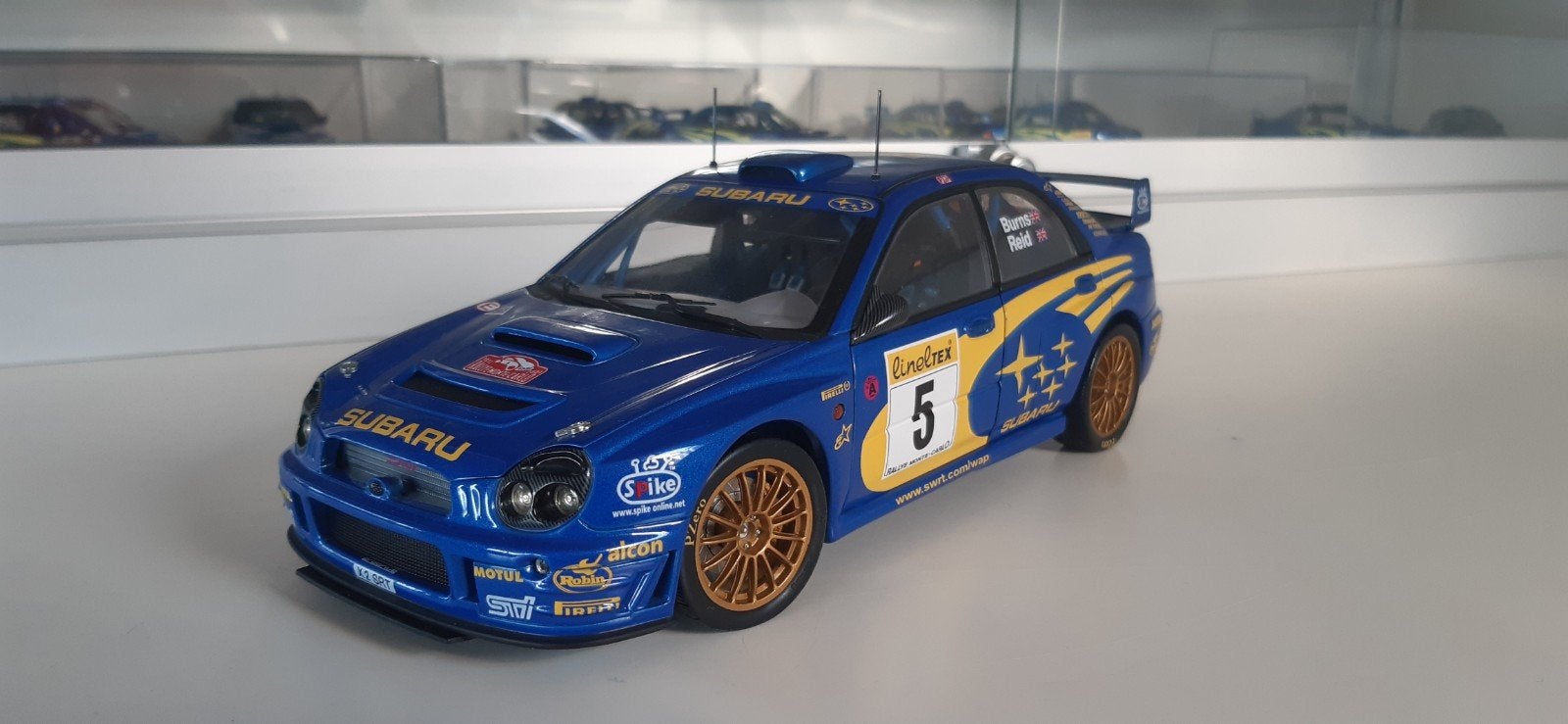subaru wrc 1:18 autoart, Ophalen of Verzenden, Zo goed als nieuw, Autoart