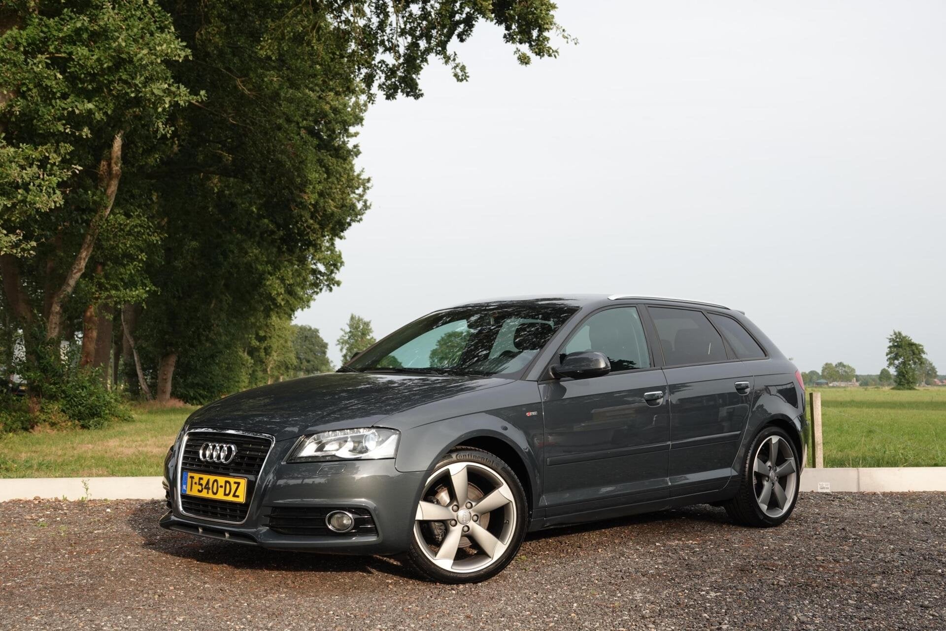 Audi A3 Sportback 1.8 TFSI S-line XENON 161PK CRUISE CLIMATE, Auto's, Audi, Voorwielaandrijving, Euro 5, 15 km/l, Gebruikt