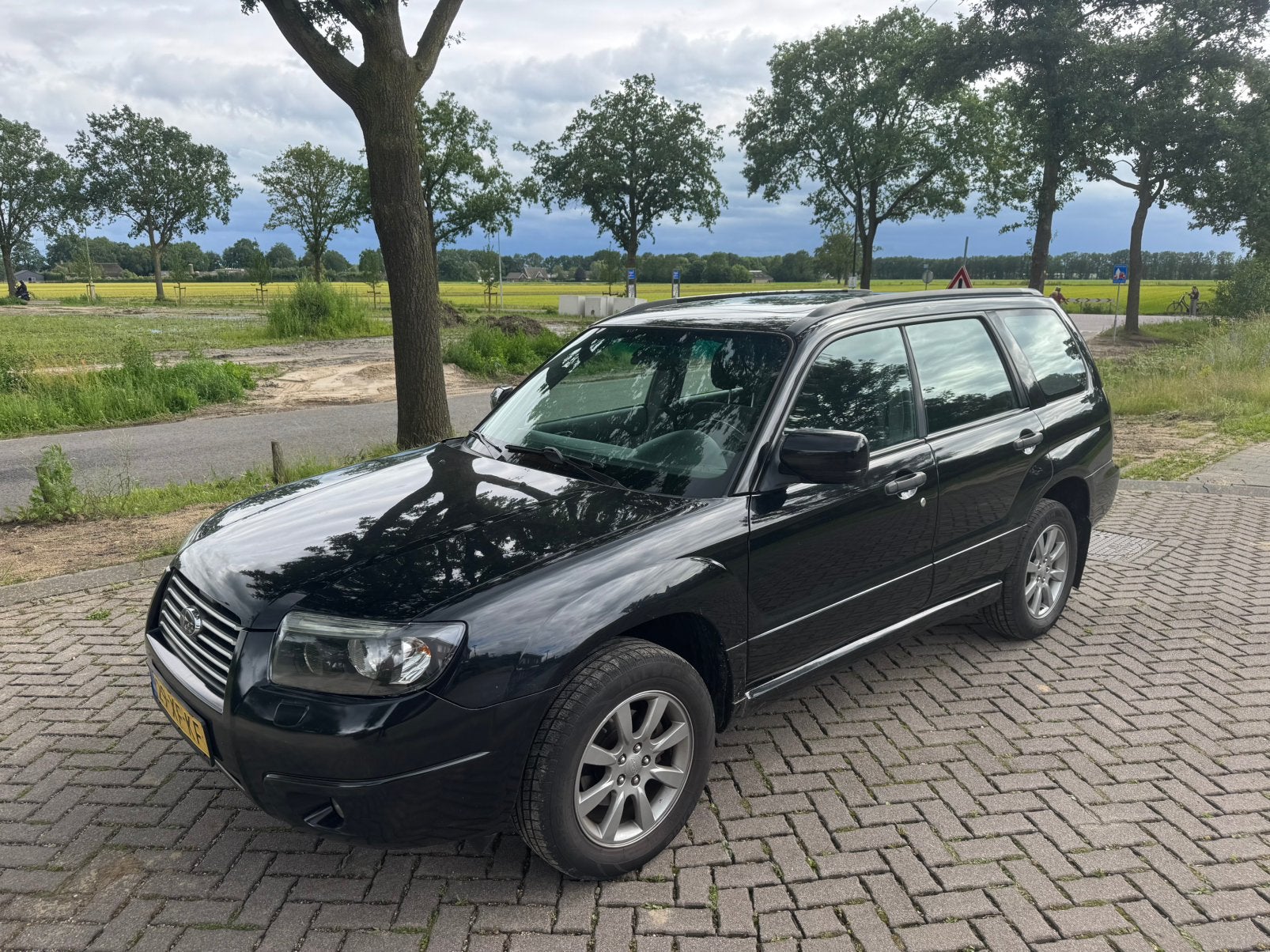 Subaru Forester LPG 2.0 AWD 2007 AIRCO/CRUISE/OPEN DAK, Auto's, Subaru, 1994 cc, 4 cilinders, Zwart, Vierwielaandrijving