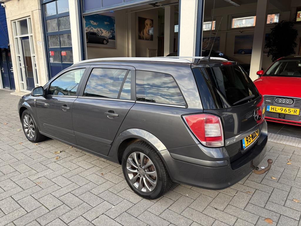 Opel Astra Wagon 1.6 Cosmo 1 EIGENAAR/NAVI/CLIMA/NW APK 10-2, Auto's, Voorwielaandrijving, 15 km/l, Gebruikt, Stoelverwarming