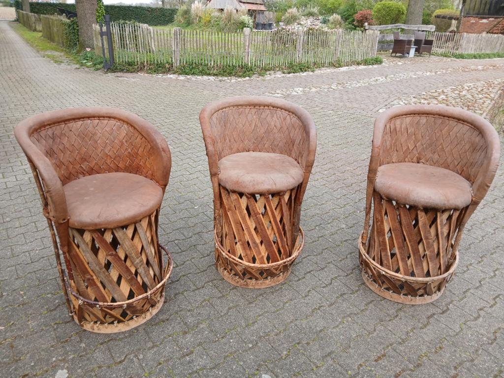 Mexicaanse bar stoelen, Huis en Inrichting, 3 krukken, Ophalen of Verzenden, Leer, 60 tot 90 cm