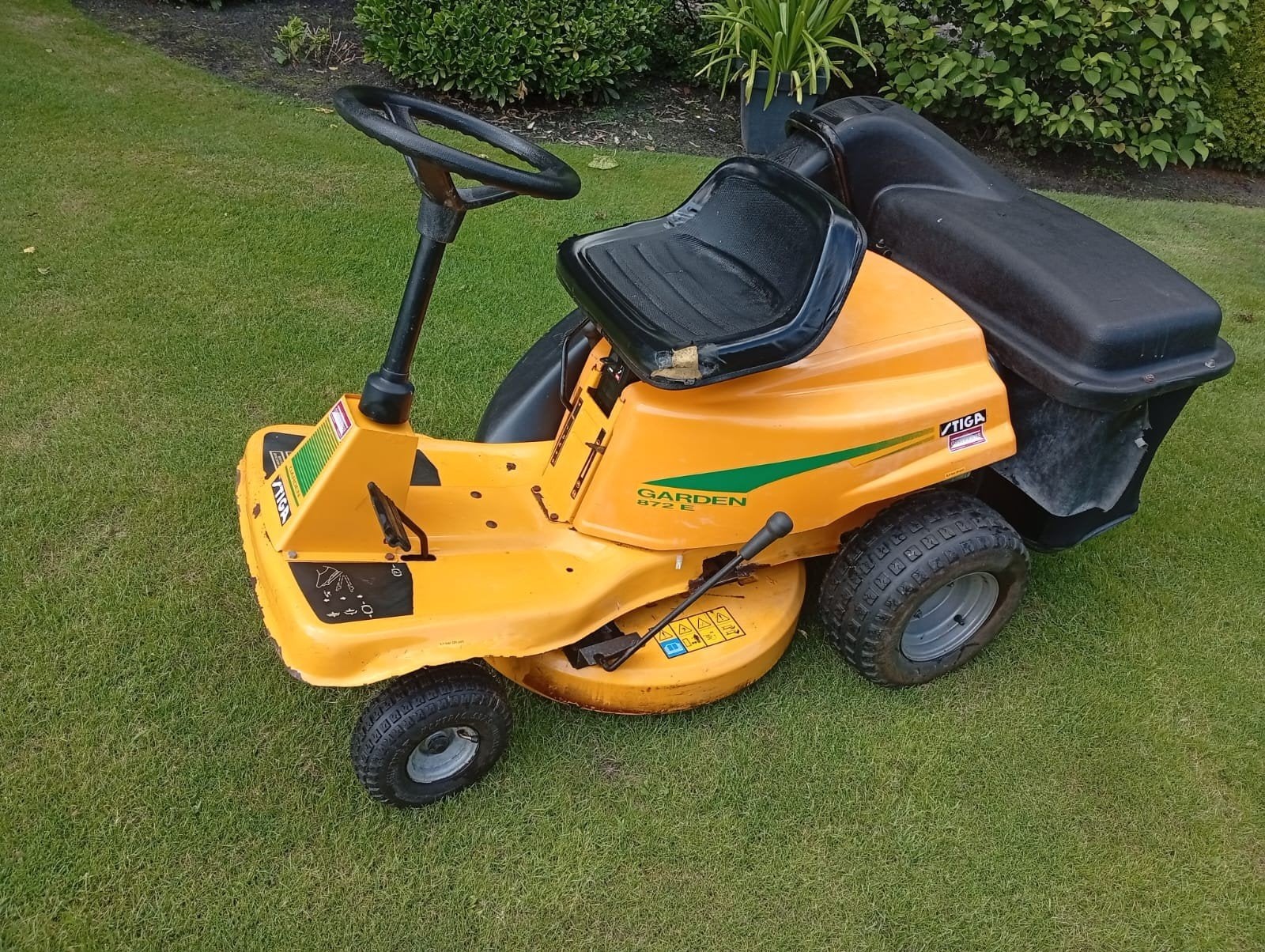 Stiga Garden 872e zitmaaier met opvangbak, Tuin en Terras, Zitmaaiers, Ophalen, Stiga, 90 tot 120 cm, Gebruikt