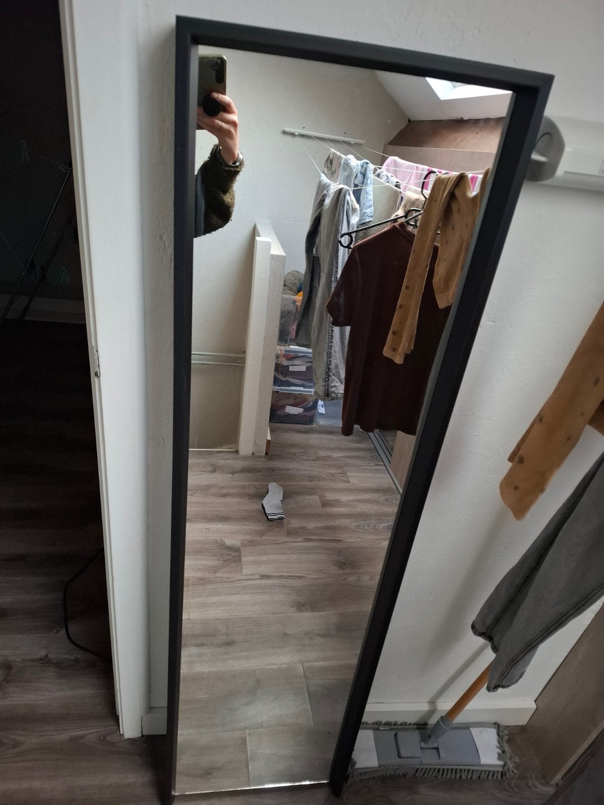 Grote zwarte IKEA spiegel (reparatie nodig), Ophalen, Gebruikt, 150 tot 200 cm, Rechthoekig