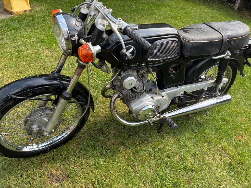 Honda ss125a, Motoren, 4 cilinders, Overig